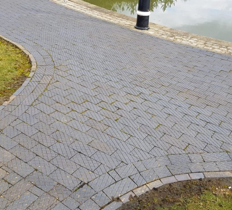 Diamond Pavers Blue Reclaimed - Watling Reclamation
