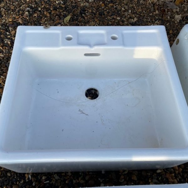 Reclaimed White Belfast Ceramic Sinks