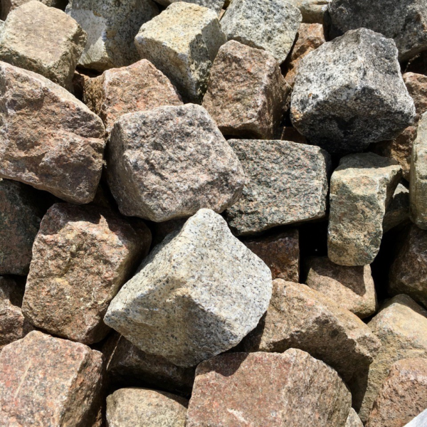 Random Clearance Granite Cobbles Setts CLR-01328