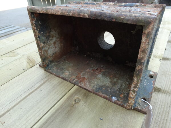Plain Box Cast Iron Rainwater Hopper
