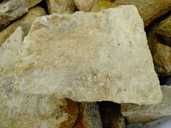 Weathered Cotswold Walling Stone (Mixed dressed_undressed) Single BST-0021
