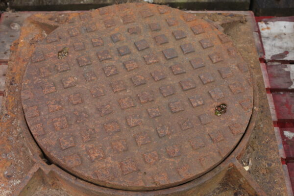 Heavy Duty Manhole Cover 22.5 Inch 1 IRON-0051