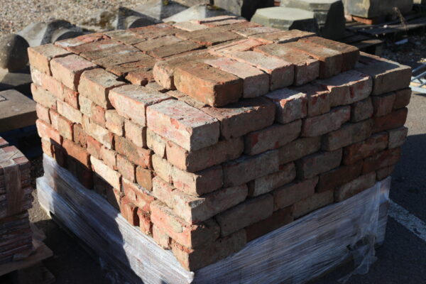 Reclaimed Mixbury Red Wirecut Bricks 5 RBRICK-0024