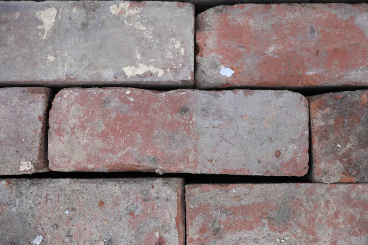 Prestbury Red Pressed Bricks Before 3 RBRICK-0036