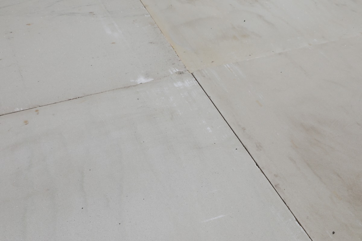Cotswold Buff Honed Tiles 2 NPAV-0118_0119