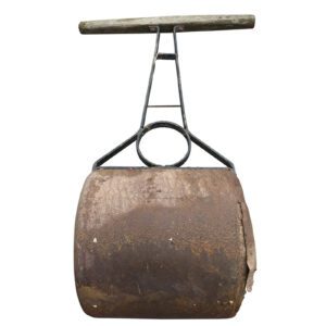 Weathered Steel Lawn Roller 1 GFO-0320