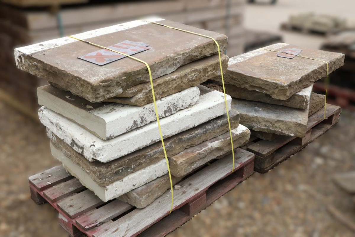 Reclaimed Yorkstone Platform Pieces 4 RPAV-0132