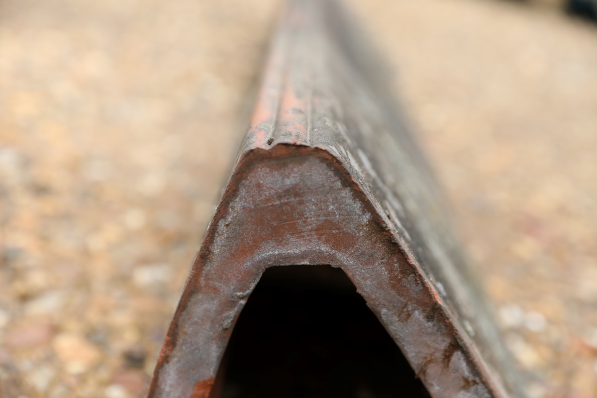 Red Mono Ridge Tiles 2 ROOF-0337